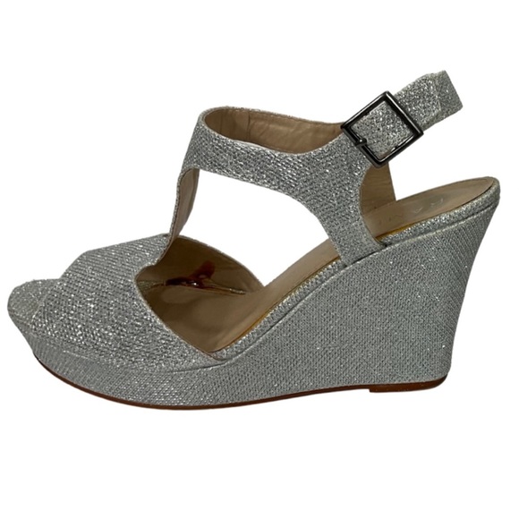 Rampage Candelas Silver Gilt Platform Wedge Shoes Size 8.5 - Picture 4 of 13